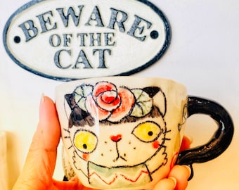 Bonita taza de gato, hecha a mano, taza de cerámica pintada a mano, regalo de gres para amante de los gatos,