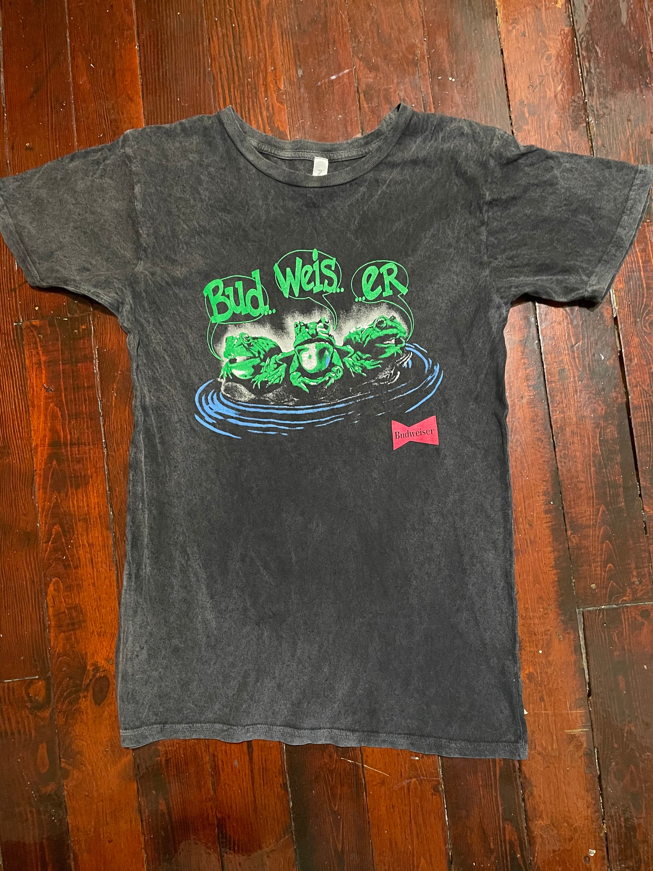 Officially licensed vintage Budweiser frogs t shirt | Etsy