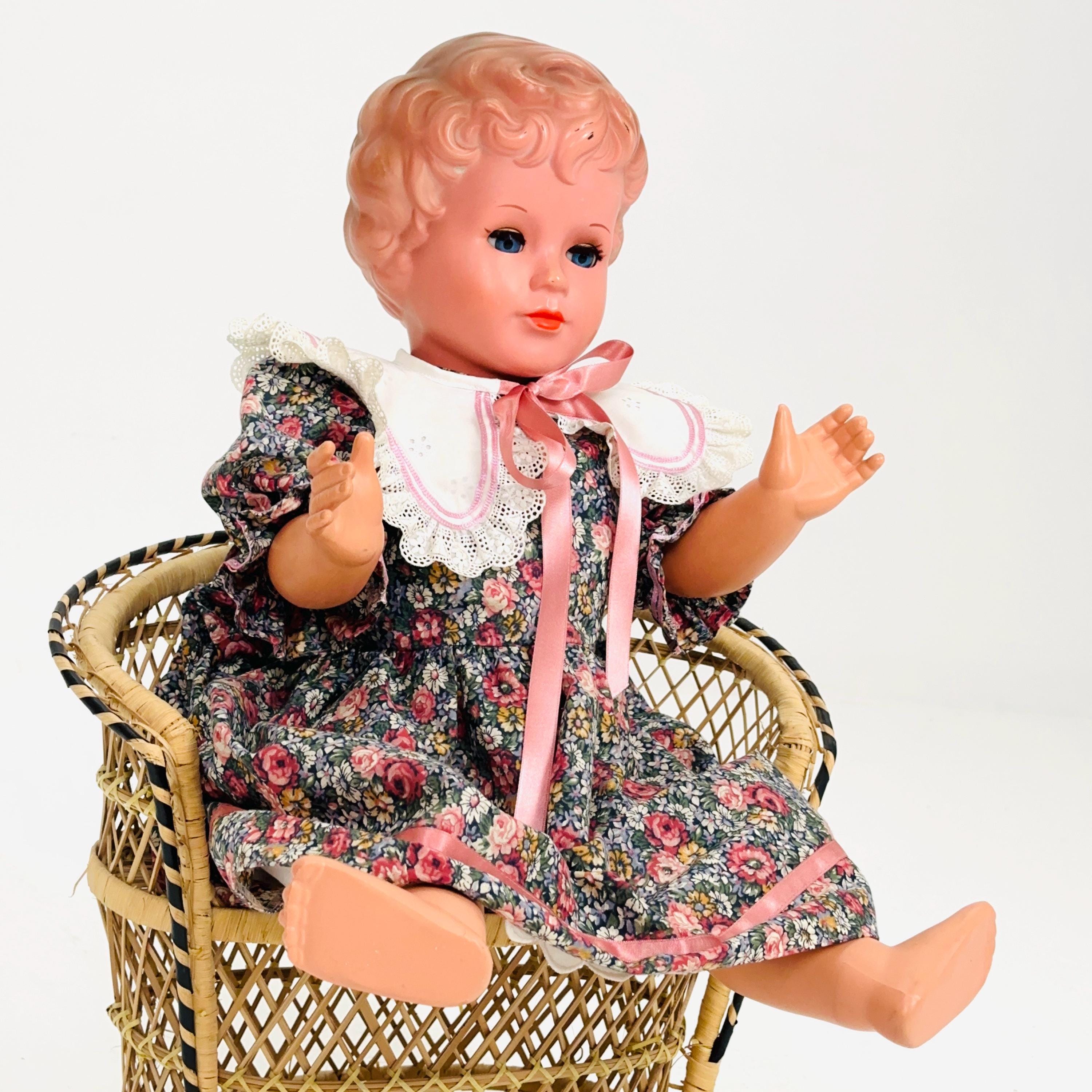 Large Vintage Schildkröt Doll Blonde Doll in Floral Dress
