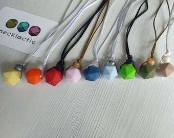 Single Pendant - Silicone necklace - Fidget necklace - Fiddle necklace - Stim necklace - Sensory Jewellery