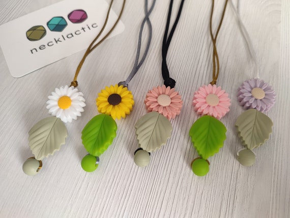Over the Bloom Daisy - Silicone necklace - Chewelry Stim necklace -...