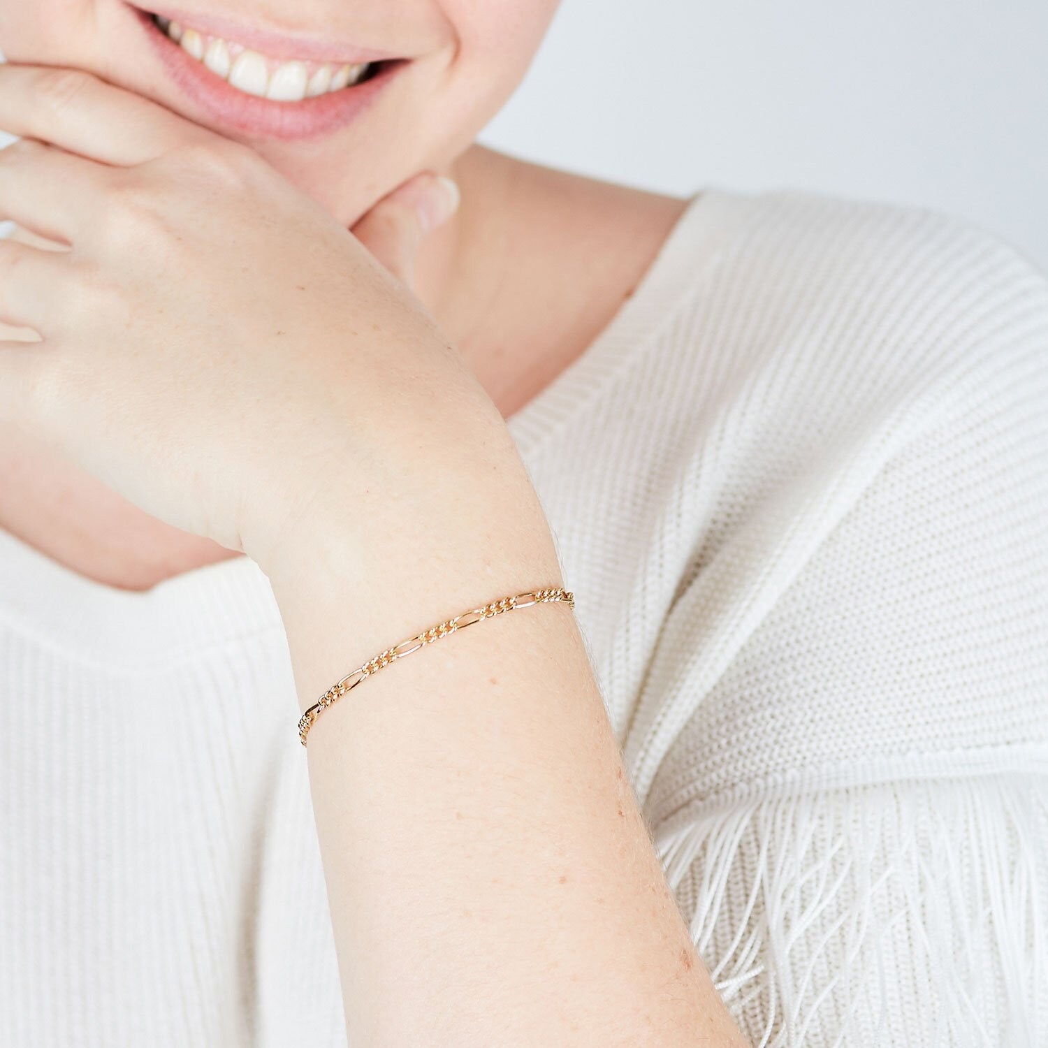 Gold Fine Figaro Chain Bracelet Etsy