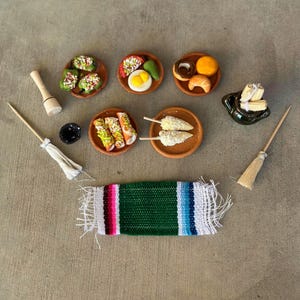 Miniature Mexican food.Day of the dead,mini ofrendas,mini food,ofrenda de dia de los muertos.Miniature Day of the Dead Food Offering Plates.