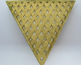 1950s Faberge Triangular Basket Weave Powder Compact With Mirror
