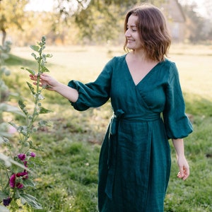 Emerald green Linen wrap dress with puffy sleeves, long linen dress with ballon sleeves, natural and sustainable fibers
