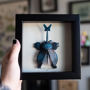 Heracross Pokémon Besouro Taxidermizado Decoração de Parede Emoldurada Objetos Diversos Curiosidades Exibição Presente