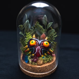 Majora&#39;s Mask - Legend of Zelda Mini Terrarium