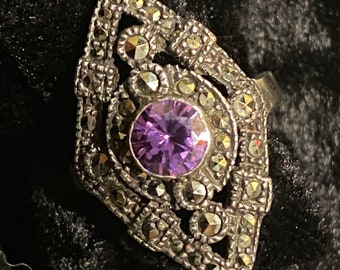 Vintage Sterling Silver Marcasite & Amethyst Ring - US Size 6.5