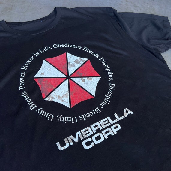 Resident EVIL UMBRELLA Corp Distressed Mens T Shirt 