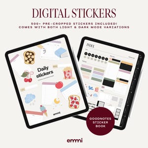 Può includere: Due tablet che mostrano adesivi digitali con il testo DIGITAL STICKERS 500+ PRE-CROPPED STICKERS INCLUDED! COMES WITH BOTH LIGHT & DARK MODE VARIATIONS. Uno schermo mostra icone come ciliegie, toast e popcorn, l'altro mostra un indice.