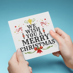 BIGLIETTO DI AUGURI DI NATALE STAMPABILE, Ti auguriamo un Buon Natale, Soldatini, Nastri, Fiocchi, Stampa Digitale Natalizia Fai da Te • 5"x5"