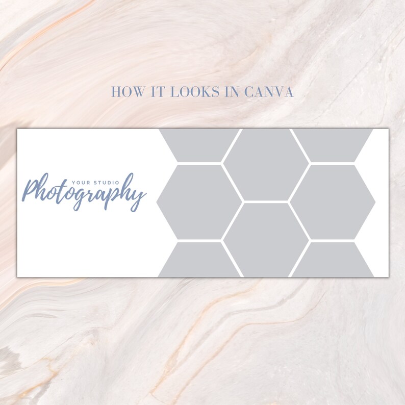 Puede incluir: Una pancarta blanca con el texto "Your Studio Photography" en letra cursiva azul. La pancarta tiene un patr&oacute;n de panal gris en el lado derecho.
