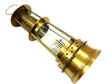 Details about   1/6 Vampire LED Metal Oil Lamp Handheld Lantern Lights for 12'' Action Figures 