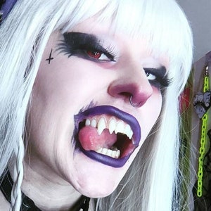 Werewolf / wolf / Werewolf Teeth / Animal / Natural Wyndigu Teeth / Moonstruck Effects