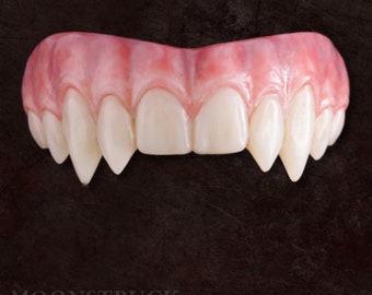 Realistic Upper Vampire Teeth / Vampire Fangs / Interview With The Vampire / Twilight