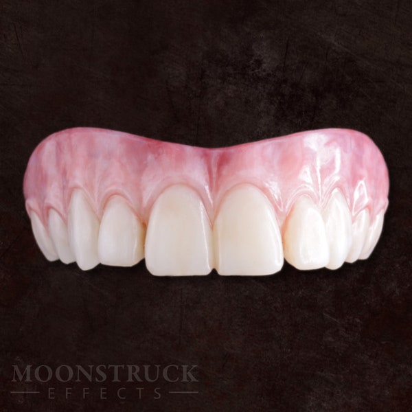 Natural Freddie Mercury Teeth / Moonstruck effects