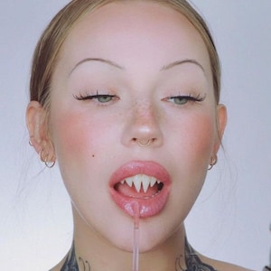 Sharp Teeth / Nosferatu Teeth / Monster / Natural Damballa Teeth / Moonstruck Effects