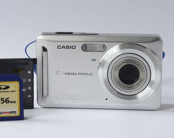 Vintage Casio EXILIM EX-Z40 Compact Y2K Point-and-shoot