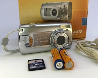 Cámara digital compacta vintage Canon PowerShot A470 de 7,1 megapíxeles.