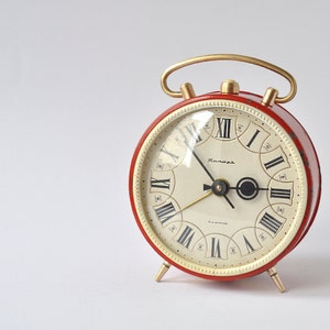 Alarm red clock Yantar, Vintage mechanical wind up clock 80s. Mid century style large clock