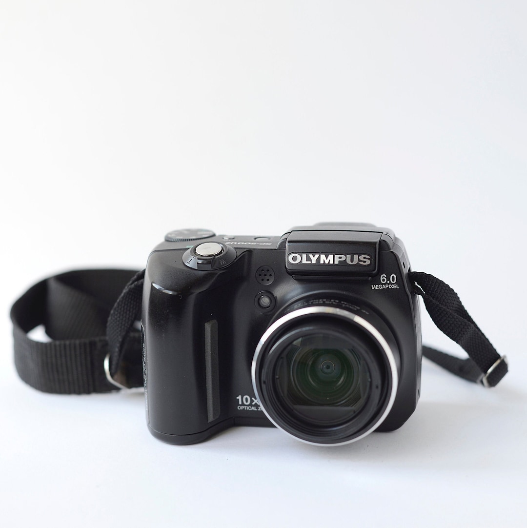 OLYMPUS SP-500UZ デジタルカメラ Olympus SP Series SP-500 UZ 6.0MP Digital Camera - Black for