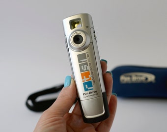 Pen Drive digital compact point and shoot camera with 2.0 Mega pixels