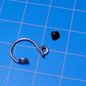 Original Singer 301 Sewing Machine Upper Thread Guide Guard Needle Bar Screw # 170133