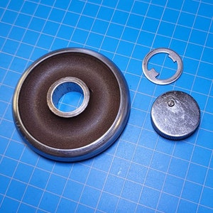 Montgomery Ward Model 30 Sewing Machine Hand Wheel Washer Screw