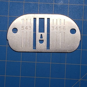Vintage Original Singer Sewing Machine Chain Stitch Needle Plate 381244