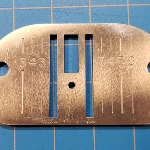 Vintage Original Singer Sewing Machine Needle Plate 171137