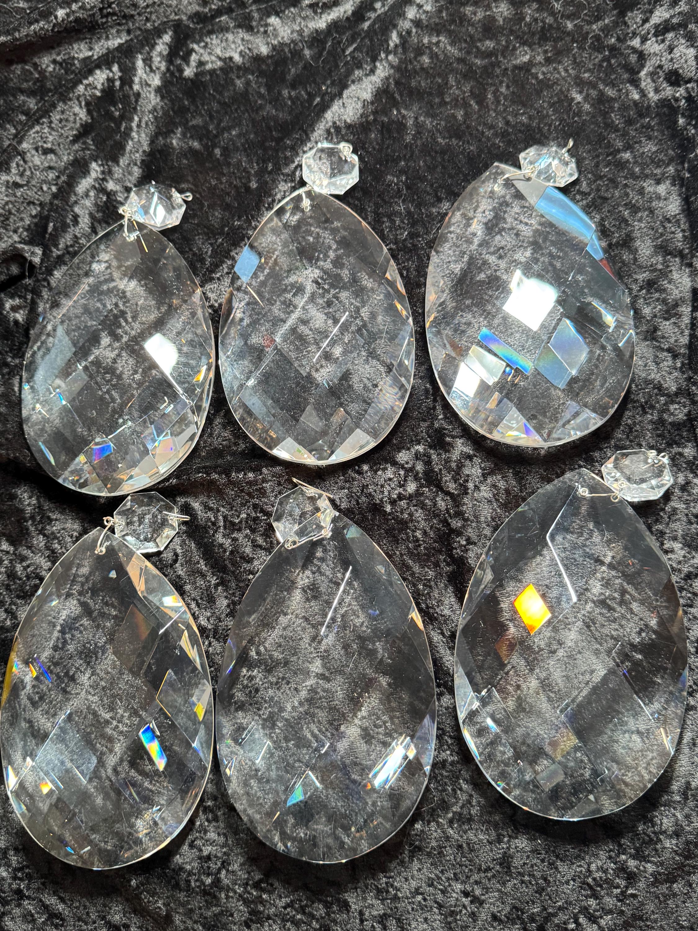 選りすぐり✴︎シャンデリアのパーツ✴︎ しずく型 22mm 8色選べる 12個セット サンキャッチャー クリスタル