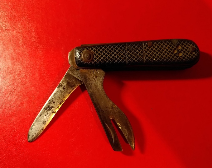 WW2 British Army Pocket Knife, Made by J Clarke and Sons of Sheffield