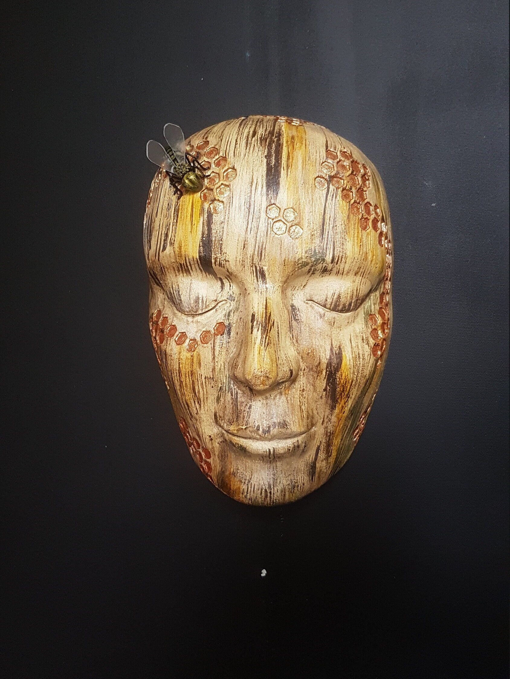 Trihiby, Déesse Des Abeilles.