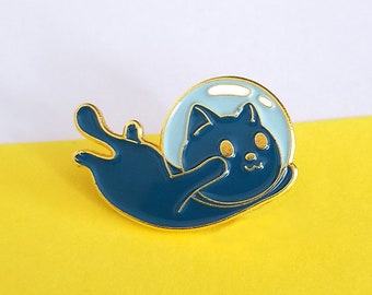 Cat Enamel Pins, Cute Cat Lapel Pins, Astronaut Cat Enamel Pins, Astronaut Enamel Pin, Kawaii Cat Pin Badge, Kitty Pin, Space Cat Enamel Pin