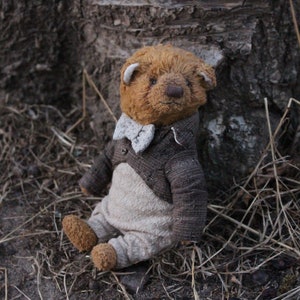 Handmade Plush Teddy Bear: Collectible German Plush Toy