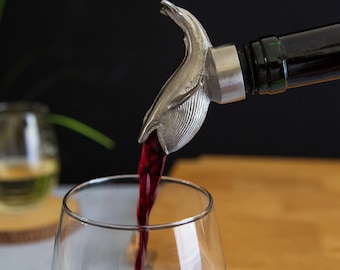 Whale Wine Aerator: Stainless Steel Wine Pourer