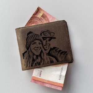 Cartera de cuero personalizada para papá primerizo, regalo de Navidad de la esposa, billetera plegable personalizada con monograma grabado con foto para hombre.