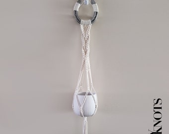 Macrame Horseshoe Plant Holder | By Bossy Knots