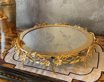 Rustikale Hochzeitsdeko, Hochzeitstortenständer, große Hochzeitstorte, Martha Stewart Hochzeiten, Tortenständer, goldener Tortenständer,