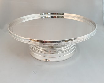 Silver Cake Stand, Wedding Cake Stand, Birthday cake stand, Martha Stewart Weddings, Cake stand types, Silver Cake Tray