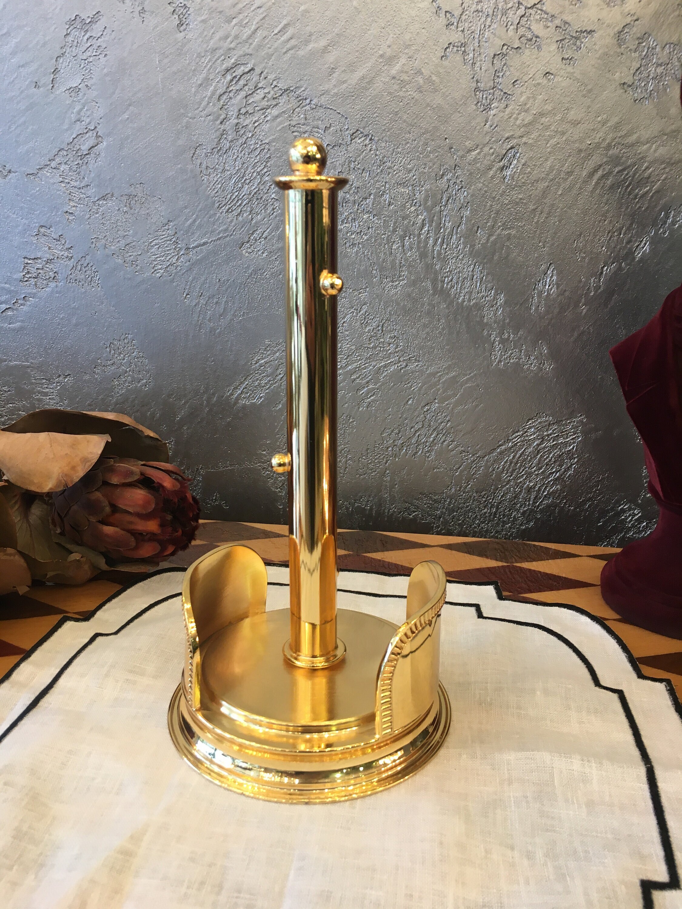 Polished brass paper towel holder hotsell