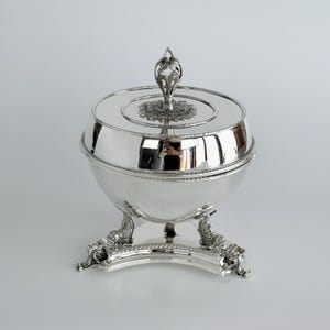 Silver plated stand Caviar stand where you can present your Caviar, Butter, Honey and similar products.