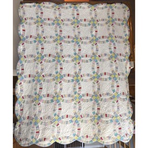 Edredón de patchwork con diseño de doble anillo de boda de Pottery Barn y 2 fundas de almohada. Tamaño matrimonial (85" x 101").