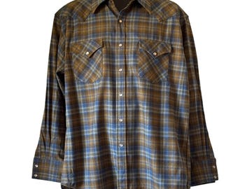 Camisa Pendleton High Grade Western Wear para hombre, talla grande, de lana a cuadros marrones y azules con cierre a presión.