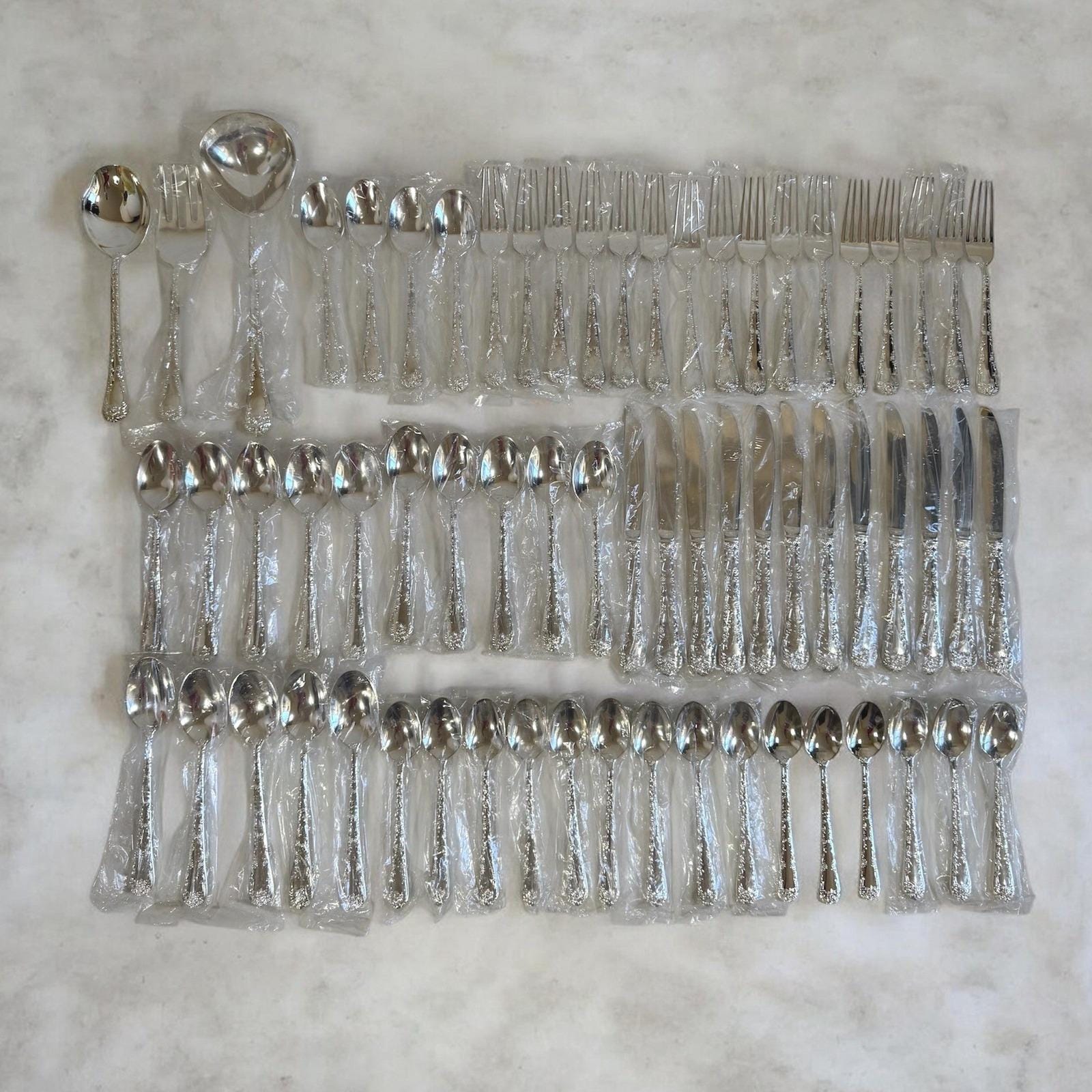 Vintage Wm Rogers & Son 64 Piece Flatware Set Silverplate Floral