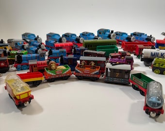 Tren de metal fundido a presión Thomas & Friends Take-n-Play para llevar contigo