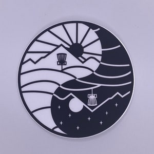 Disc Golf Yin-Yang Vinyl Sticker, disc golf gift, Father’s Day