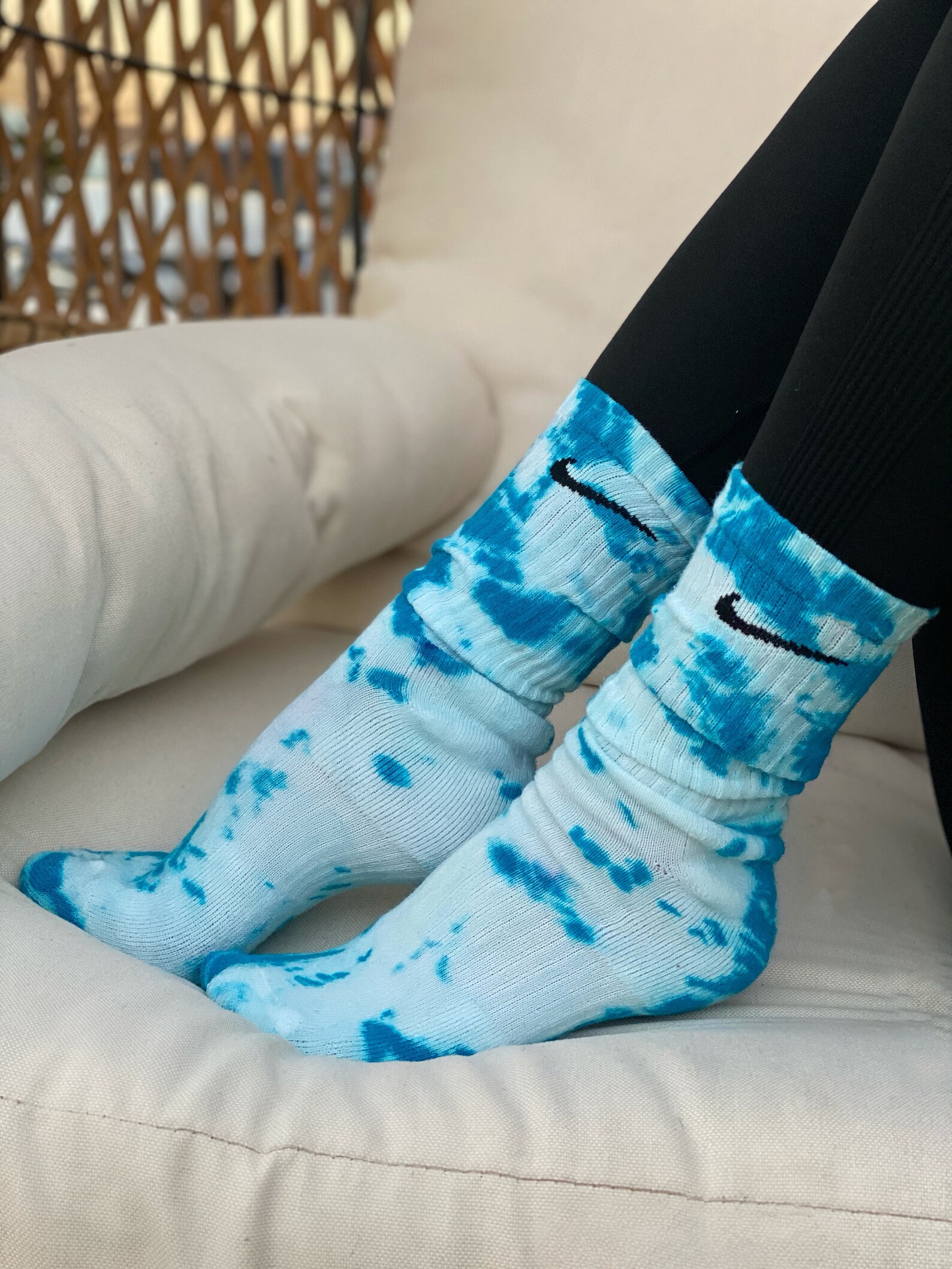 dye socks nike
