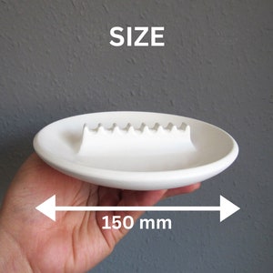 The size of the item is 150 mm in diameter.
