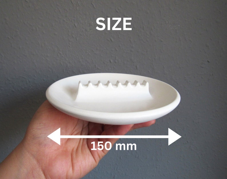 The size of the item is 150 mm in diameter.